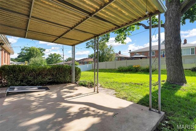 9909 Musick Avenue, St Louis, MO 63123