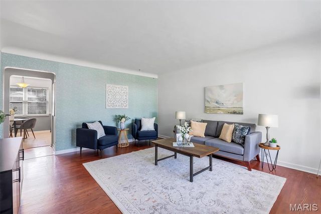 9909 Musick Avenue, St Louis, MO 63123