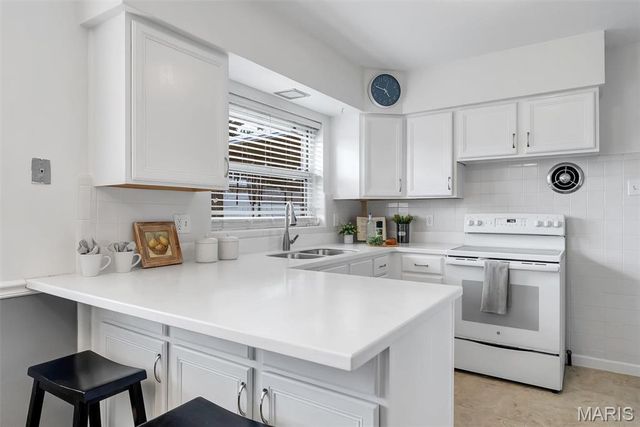 9909 Musick Avenue, St Louis, MO 63123