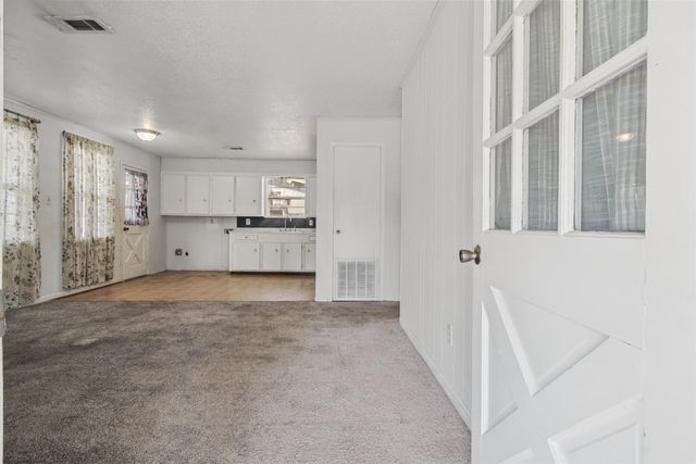 384 Lakeview Drive, Onalaska, TX 77360