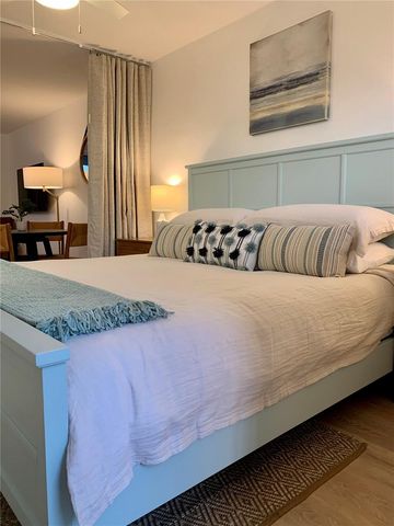 800 BAYWAY BOULEVARD 16, Clearwater Beach, FL 33767