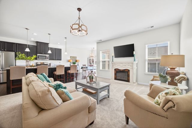 423 Heroit Dr, Spring Hill, TN 37174