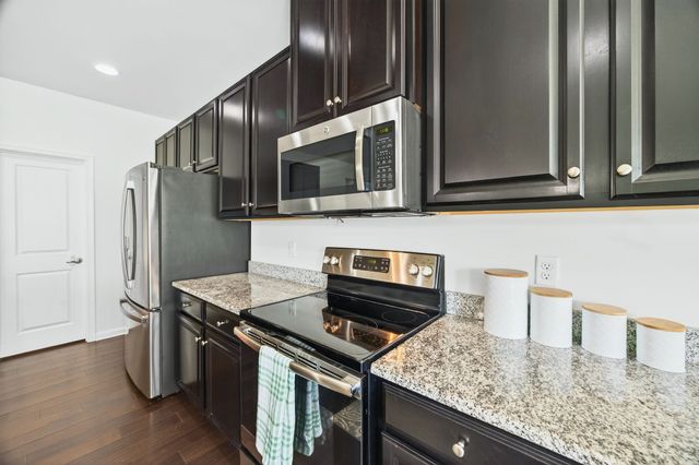 423 Heroit Dr, Spring Hill, TN 37174