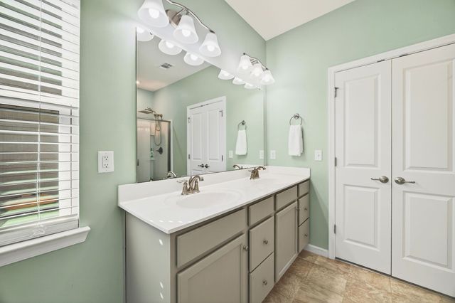 423 Heroit Dr, Spring Hill, TN 37174