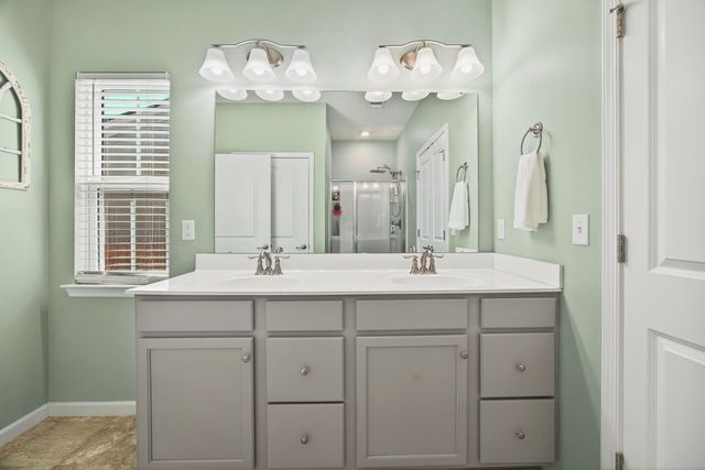 423 Heroit Dr, Spring Hill, TN 37174