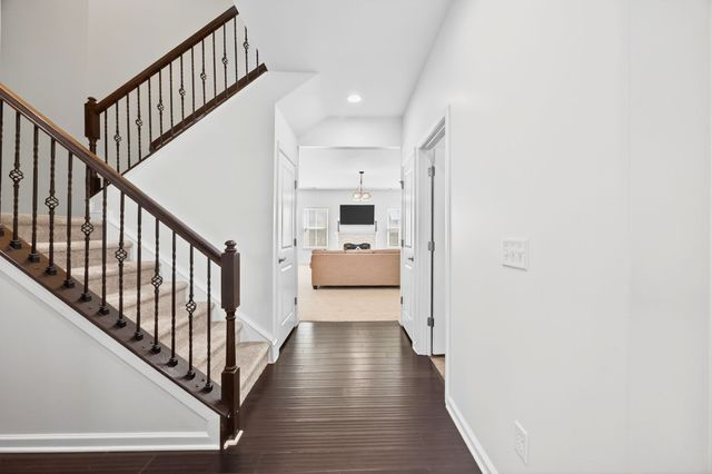 423 Heroit Dr, Spring Hill, TN 37174