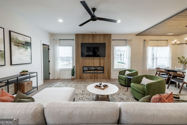 191 Lagrange Street, Newnan, GA 30263
