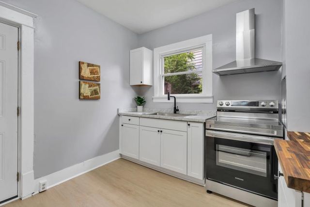 1912 Melrose AVE NW, Roanoke, VA 24017