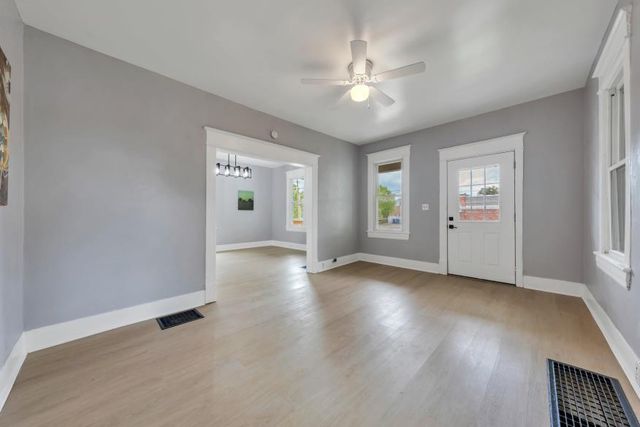 1912 Melrose AVE NW, Roanoke, VA 24017