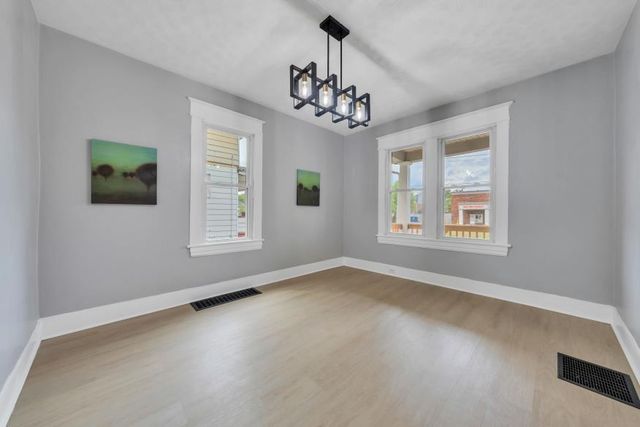 1912 Melrose AVE NW, Roanoke, VA 24017