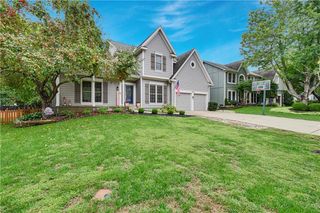 15809 Ash Lane, Overland Park, KS 66224