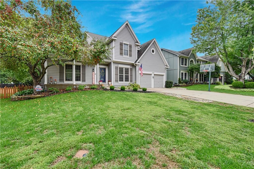 15809 Ash Lane, Overland Park, KS 66224