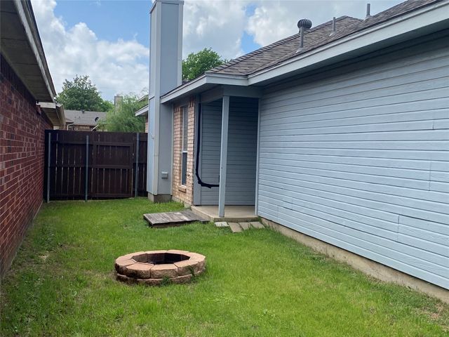 576 Majestic Park Lane, Cedar Hill, TX 75104