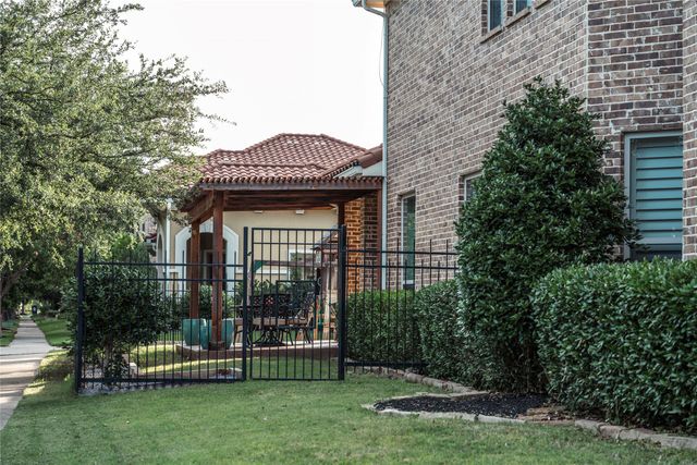 1628 Camino Lago, Irving, TX 75039