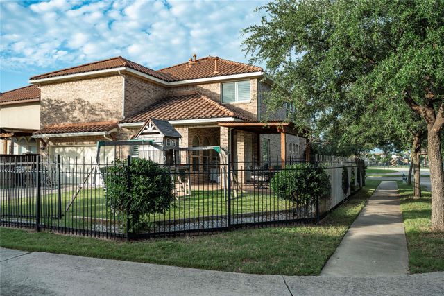 1628 Camino Lago, Irving, TX 75039