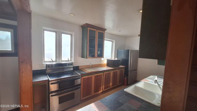 5816 BARTRAM Circle S, Jacksonville, FL 32207