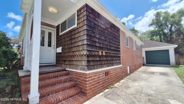 5816 BARTRAM Circle S, Jacksonville, FL 32207