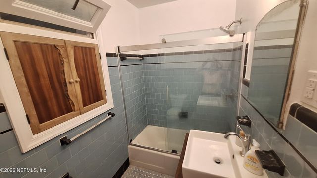 5816 BARTRAM Circle S, Jacksonville, FL 32207