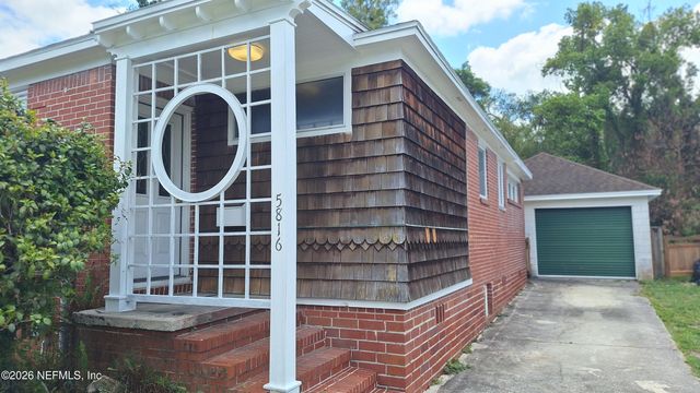 5816 BARTRAM Circle S, Jacksonville, FL 32207