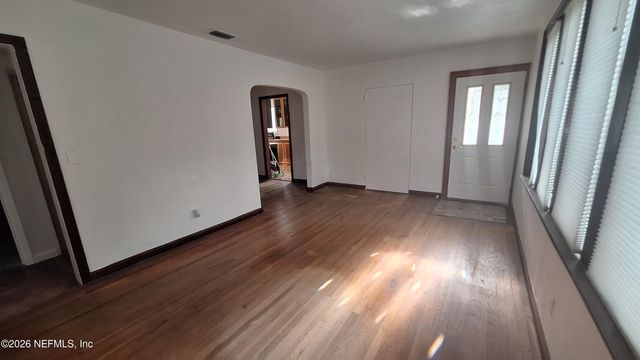 5816 BARTRAM Circle S, Jacksonville, FL 32207