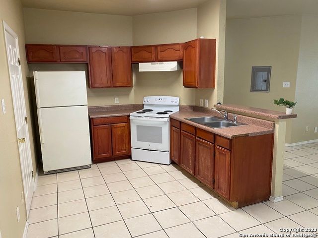 1707 Dawson St Apt 1101, San Antonio, TX 78202