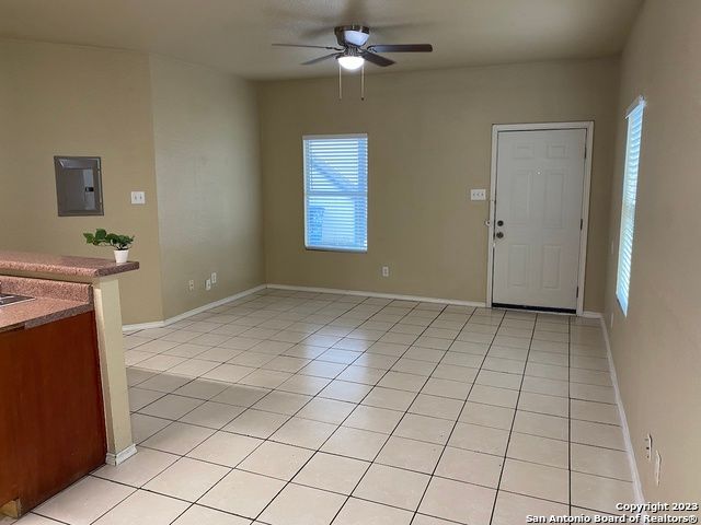 1707 Dawson St Apt 1101, San Antonio, TX 78202