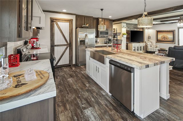 9542 County Road 172, Iola, TX 77861