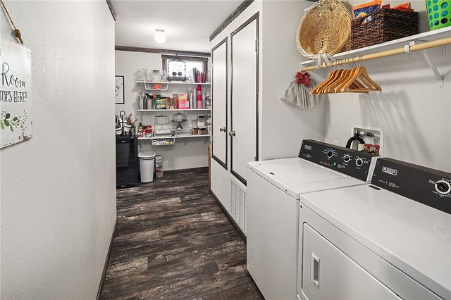 9542 County Road 172, Iola, TX 77861