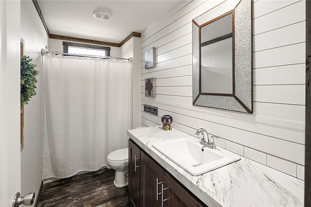 9542 County Road 172, Iola, TX 77861