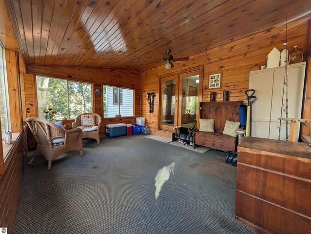 2812 W Wing Road, Mt Pleasant, MI 48858