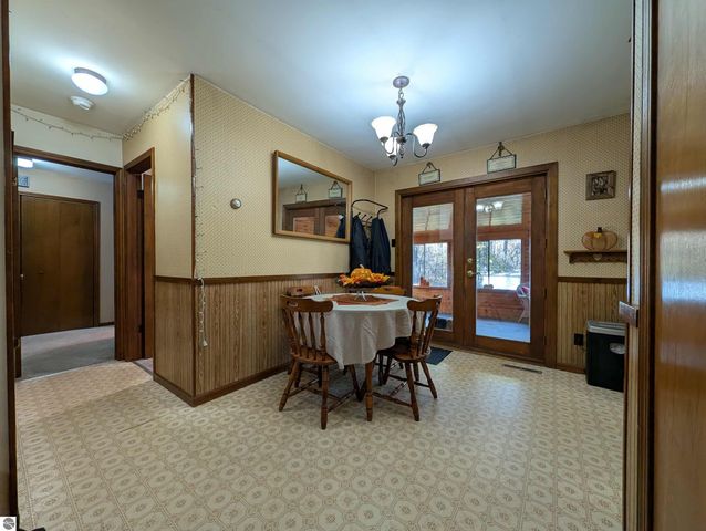 2812 W Wing Road, Mt Pleasant, MI 48858