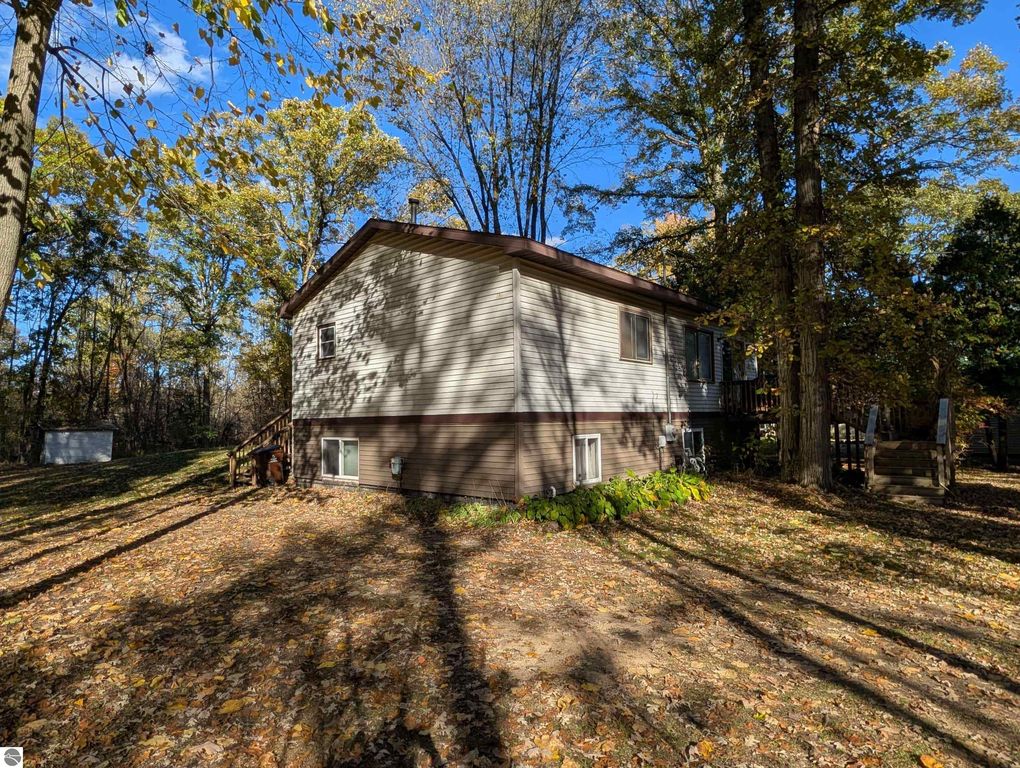 2812 W Wing Road, Mt Pleasant, MI 48858