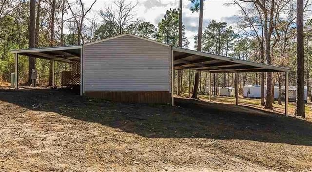 135 Bluejay Drive, Brookeland, TX 75931