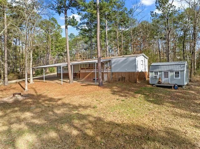 135 Bluejay Drive, Brookeland, TX 75931