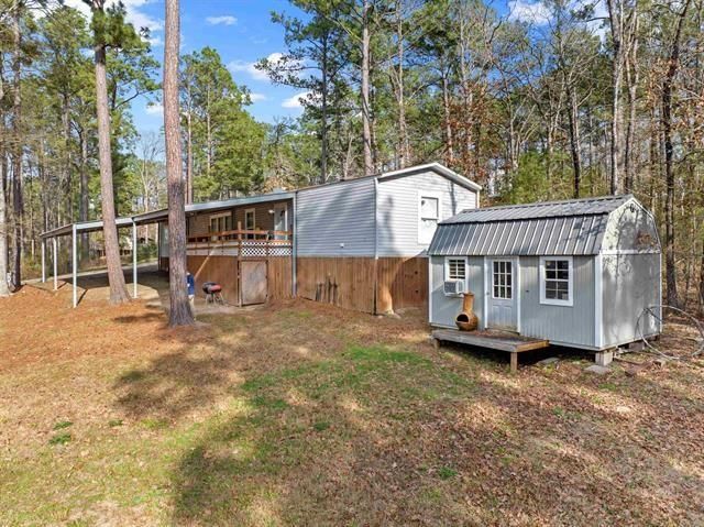 135 Bluejay Drive, Brookeland, TX 75931