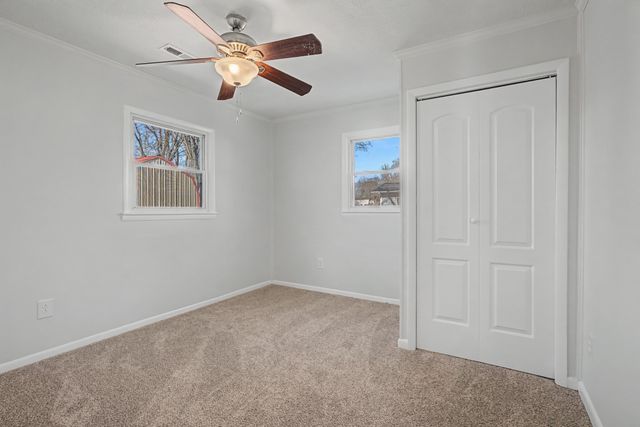 110 Green Meadow Dr, Gallatin, TN 37066