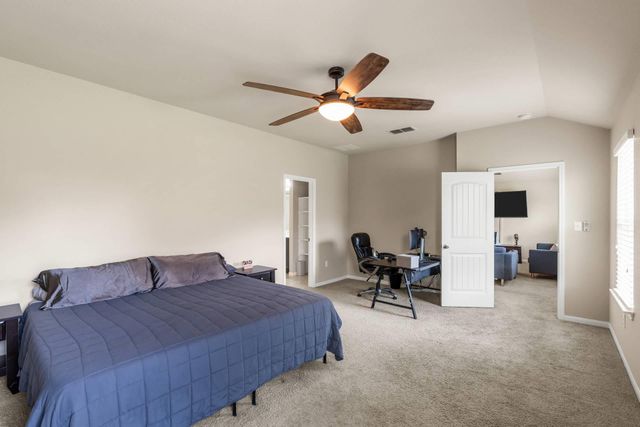 111 Denton DR, Hutto, TX 78634