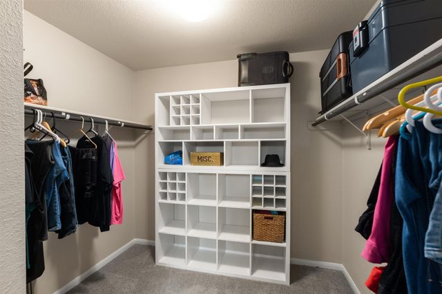 111 Denton DR, Hutto, TX 78634
