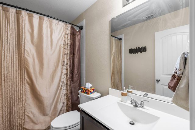111 Denton DR, Hutto, TX 78634