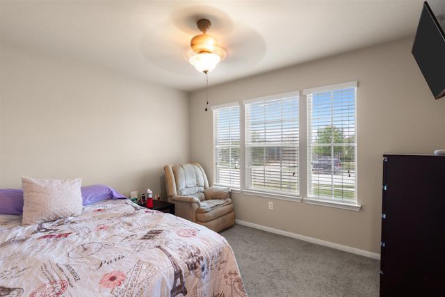 111 Denton DR, Hutto, TX 78634