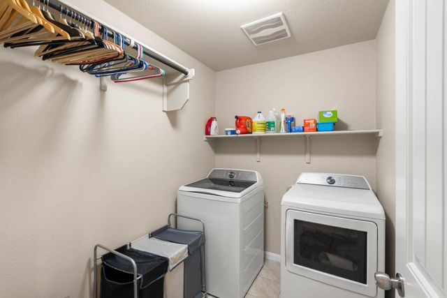 111 Denton DR, Hutto, TX 78634