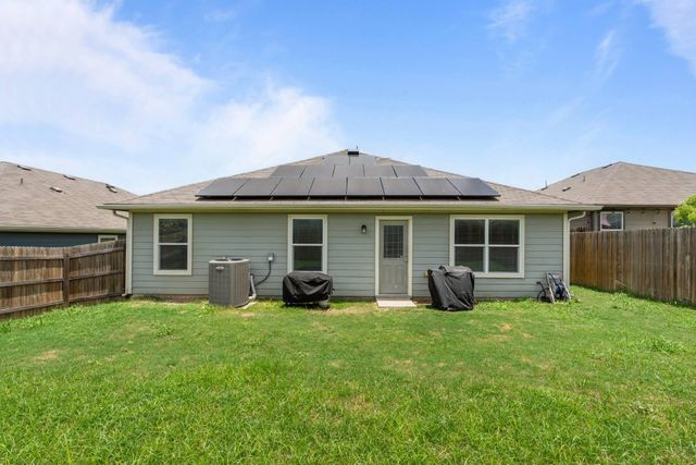 111 Denton DR, Hutto, TX 78634