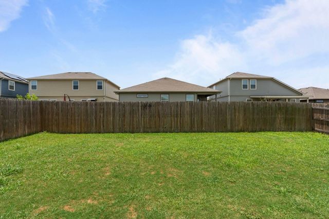 111 Denton DR, Hutto, TX 78634
