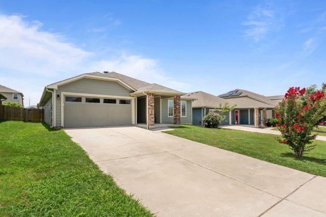 111 Denton DR, Hutto, TX 78634