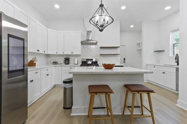 6747 Peerless Street, Houston, TX 77021