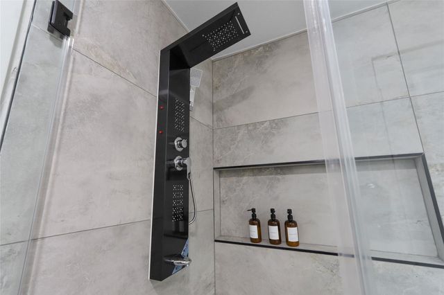 6747 Peerless Street, Houston, TX 77021