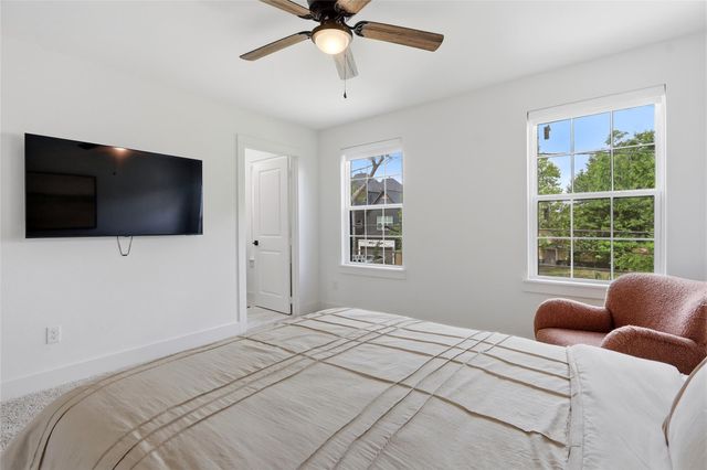 6747 Peerless Street, Houston, TX 77021