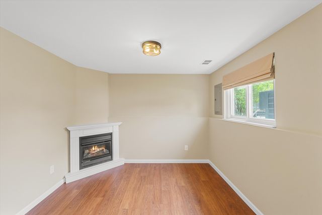 15420 Burr Street, Taylor, MI 48180
