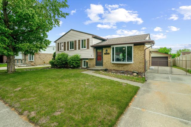 15420 Burr Street, Taylor, MI 48180