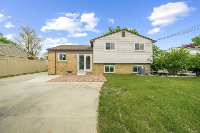 15420 Burr Street, Taylor, MI 48180
